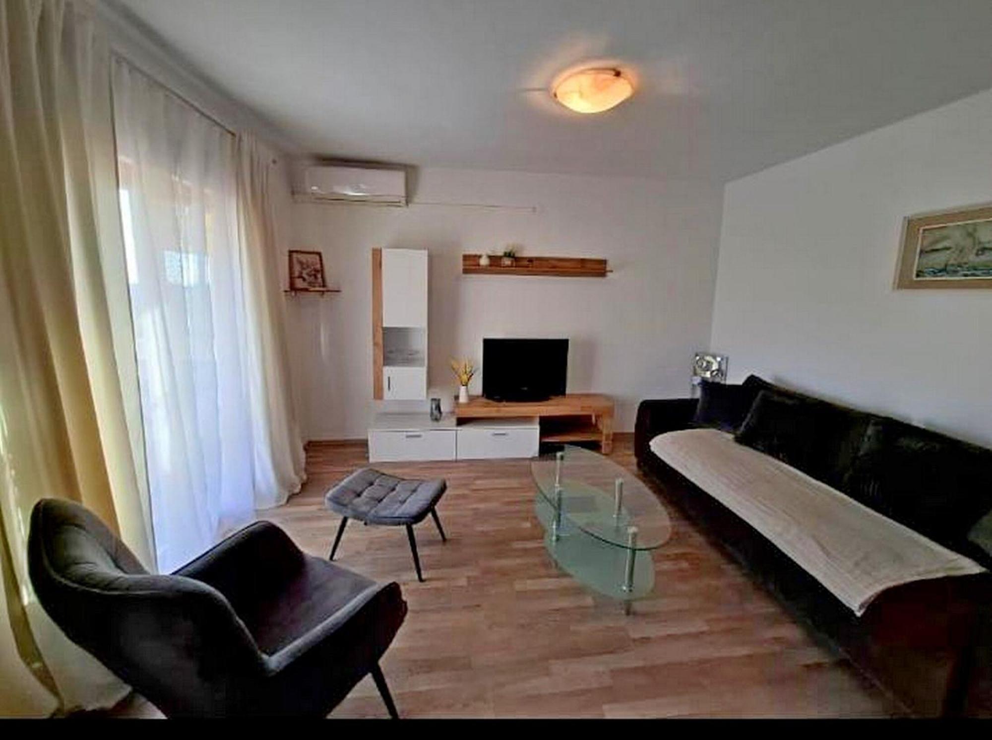 Apartments Sanja Povljana Ngoại thất bức ảnh