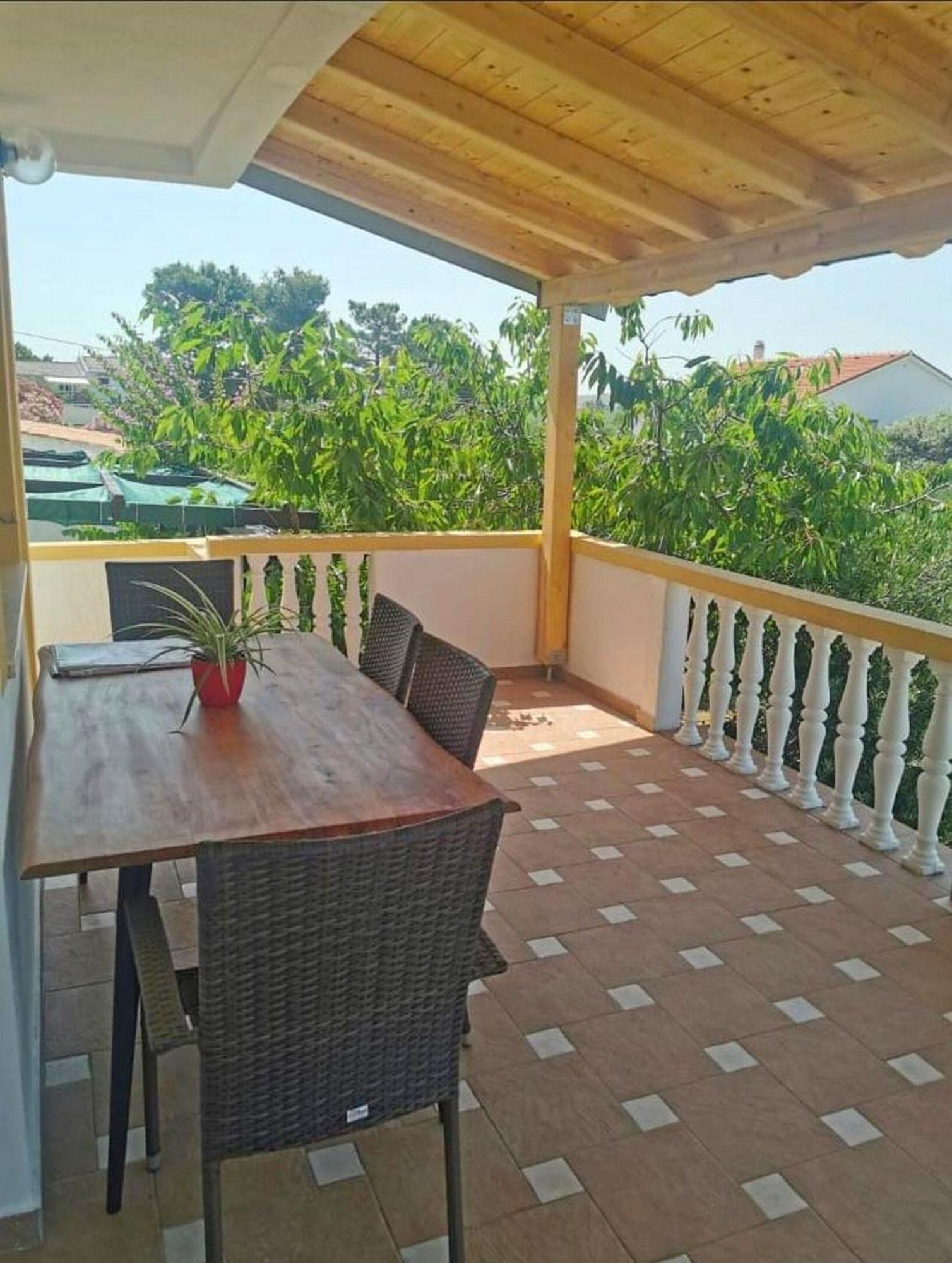 Apartments Sanja Povljana Ngoại thất bức ảnh