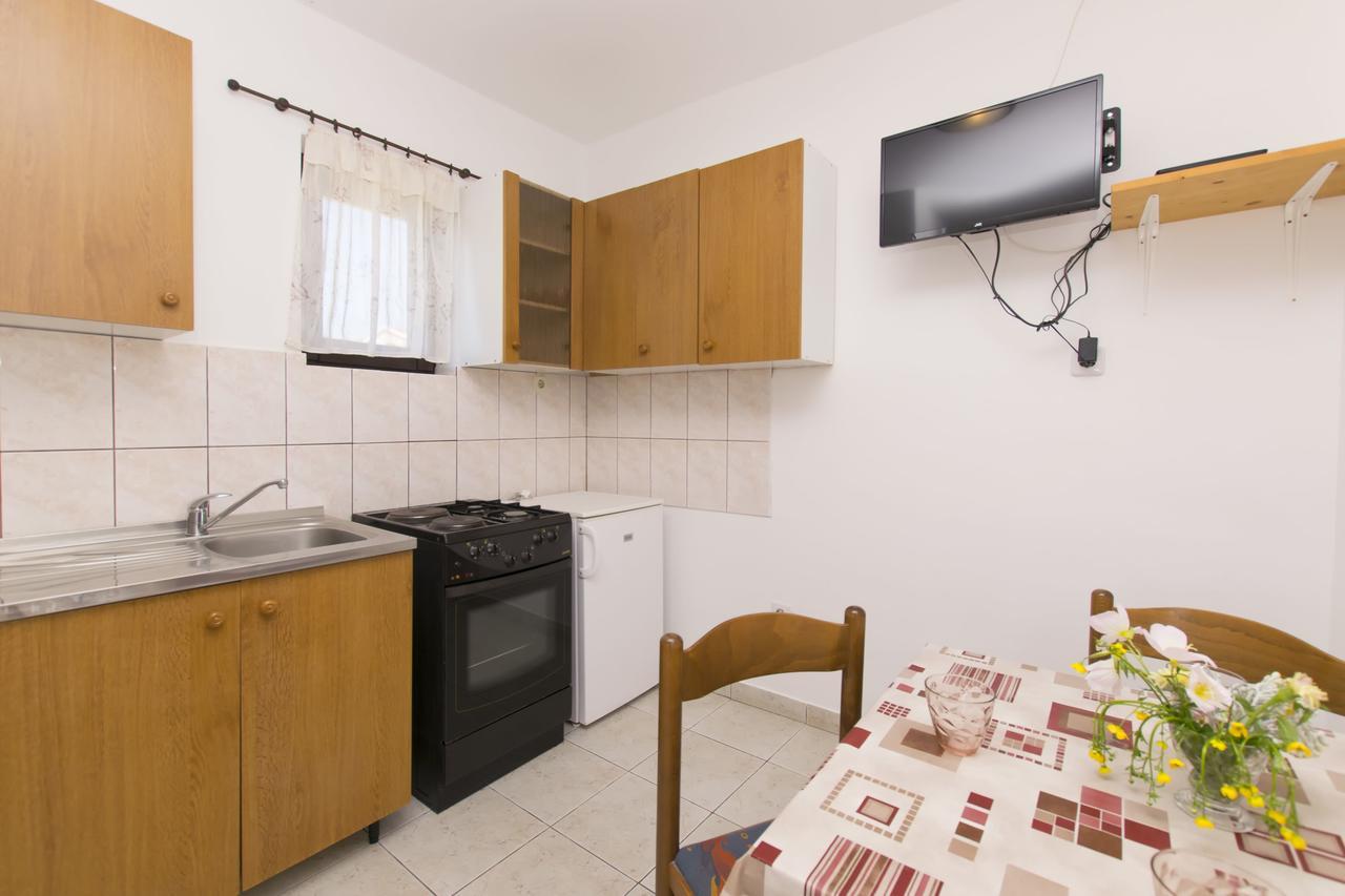 Apartments Sanja Povljana Ngoại thất bức ảnh