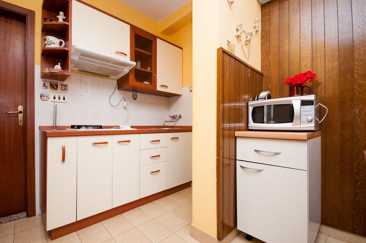 Apartments Sanja Povljana Ngoại thất bức ảnh