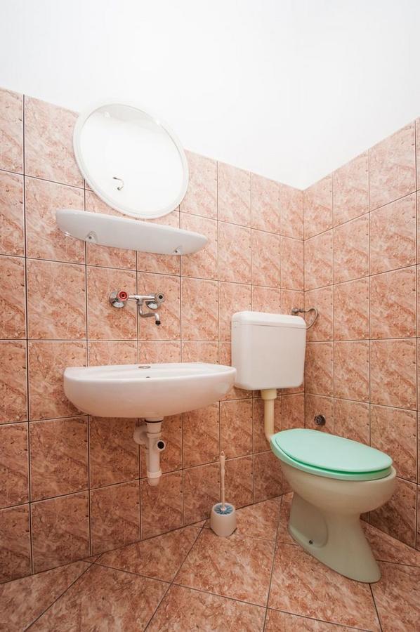 Apartments Sanja Povljana Ngoại thất bức ảnh
