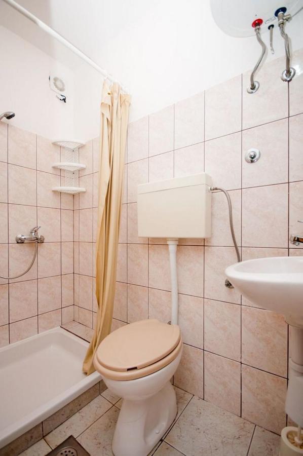 Apartments Sanja Povljana Ngoại thất bức ảnh